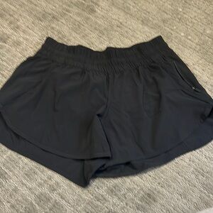 Lululemon tracker shorts